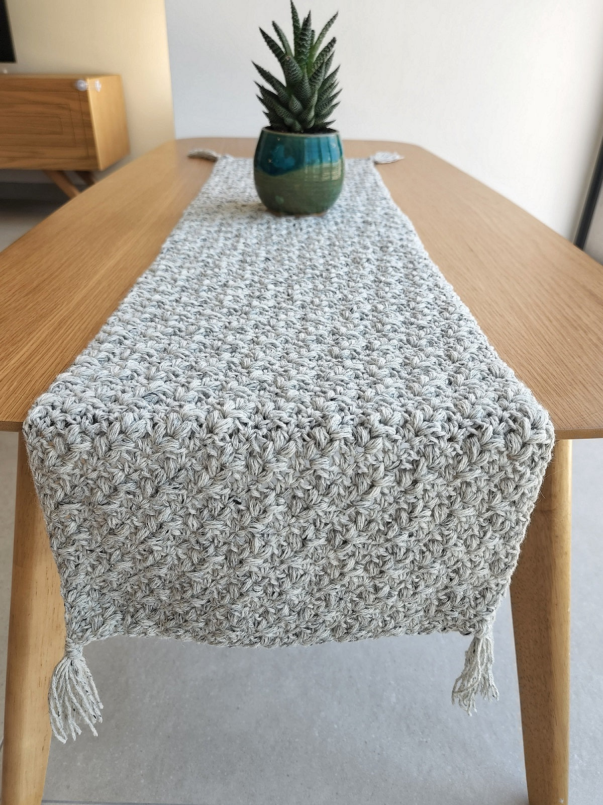 Waves of Grain C2C Table Runner Crochet Pattern by Agat Rottman