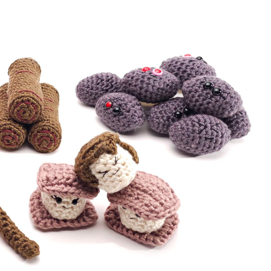 Cozy Campfire Set Amigurumi Crochet Pattern by Jackie Laing