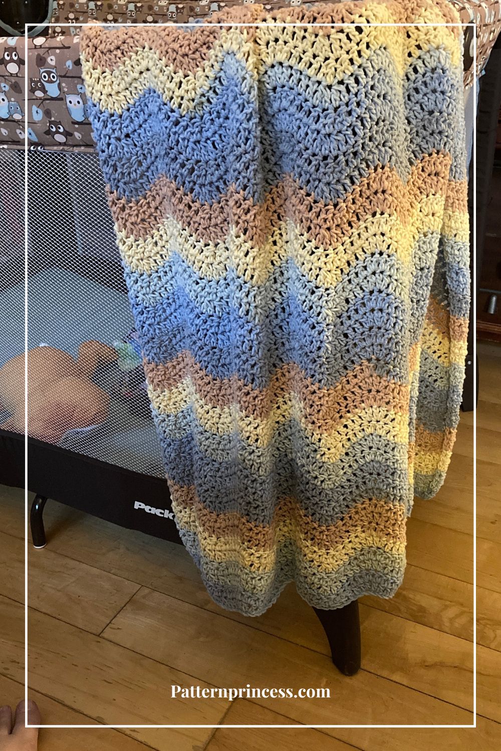 Easy Ripple Baby Blanket Crochet Pattern by Victoria Pietz