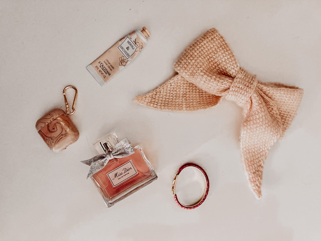 Esme Hair Bow Crochet Pattern by Zara Powter