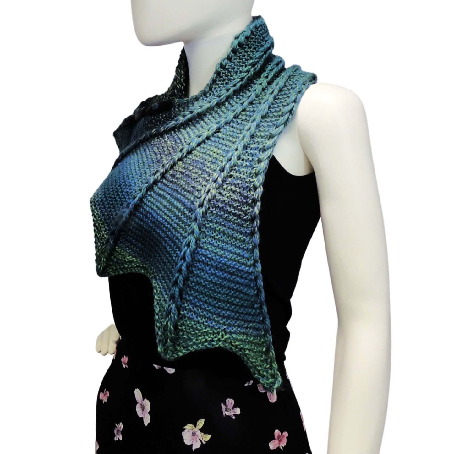 Dragon Wing Cowl Knit Pattern by Jessie At Home