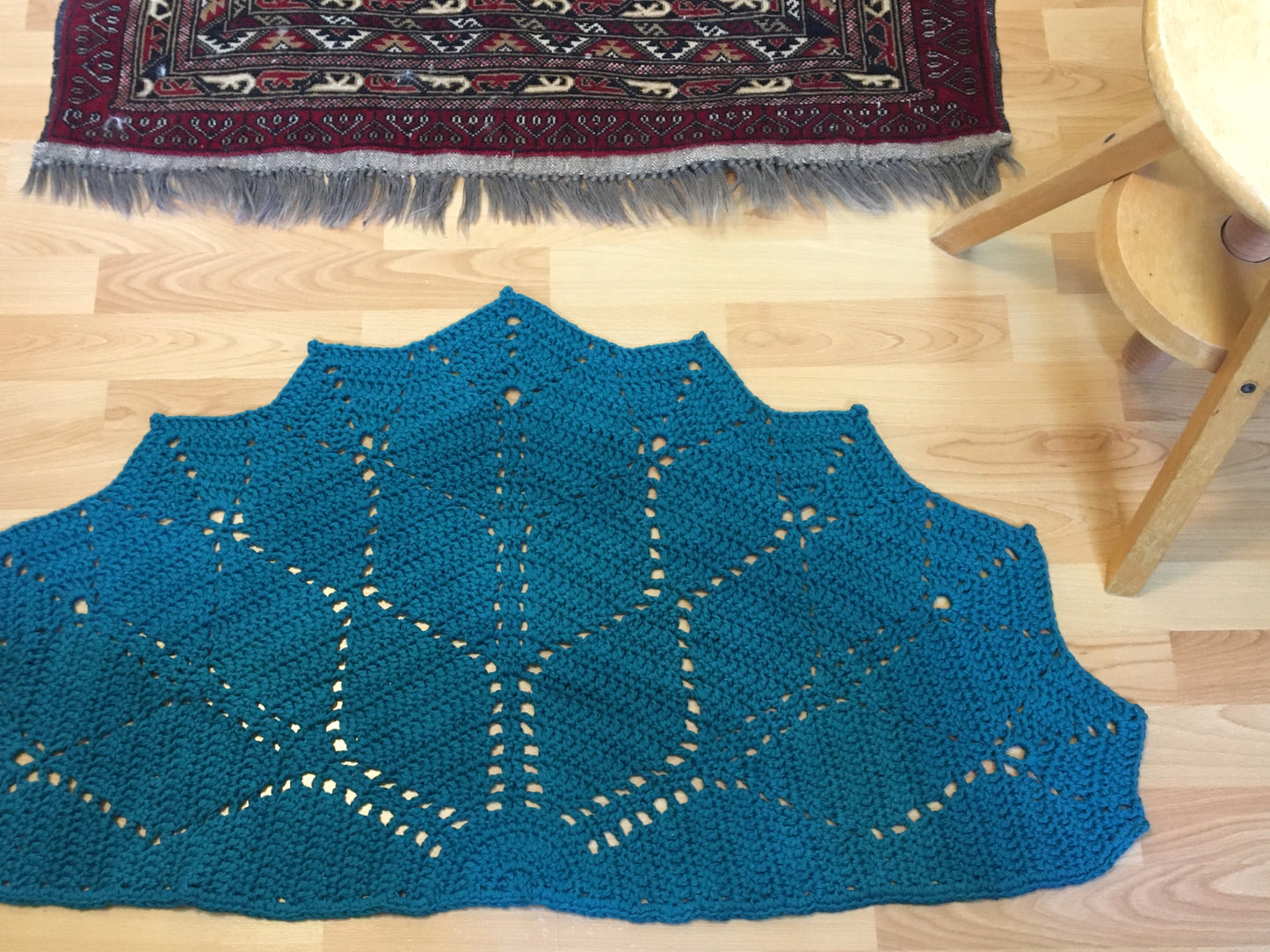 Paved Diamonds Rug Crochet Pattern by Agat Rottman