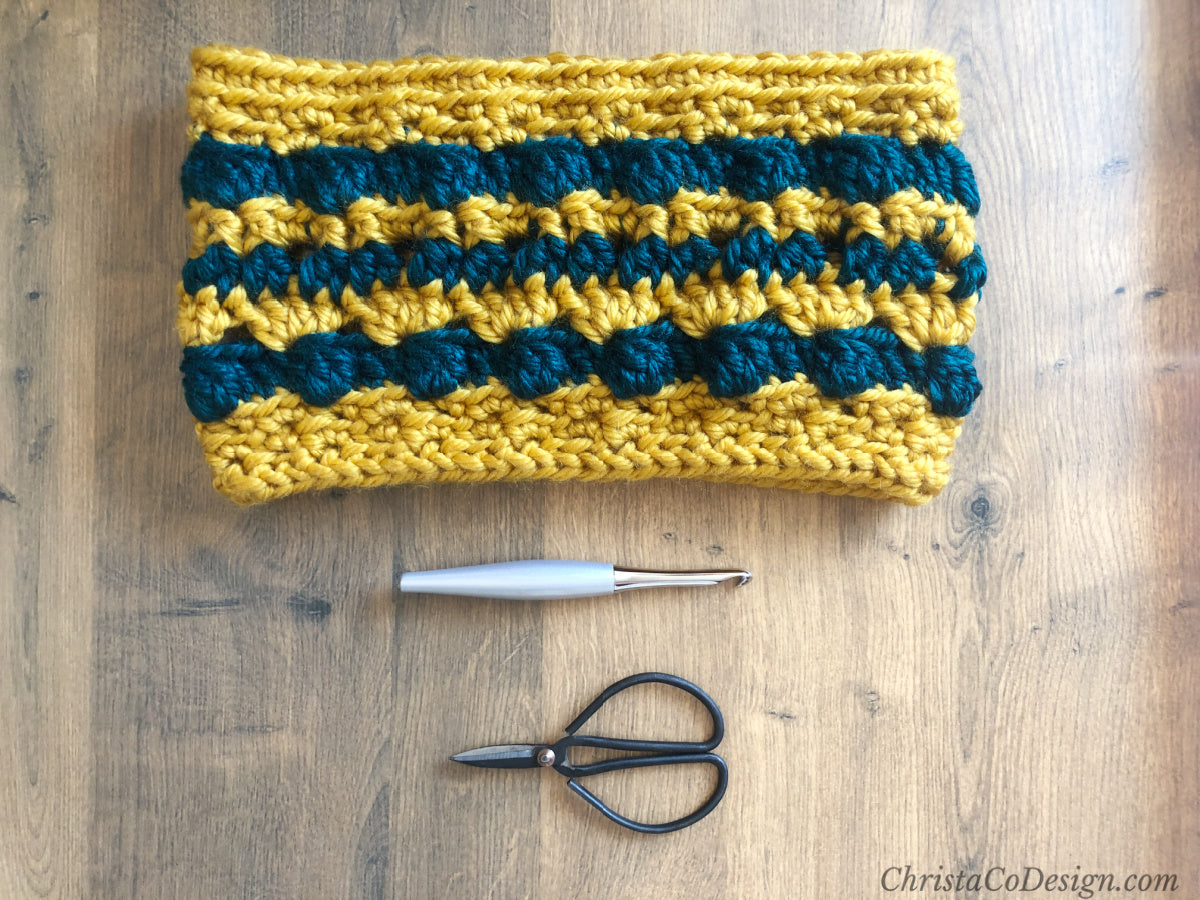 Monte Cowl Crochet Pattern by Crystal Marin