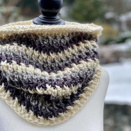 Free Crochet Pattern: Keighley Cowl by Through the Loop Yarn Craft