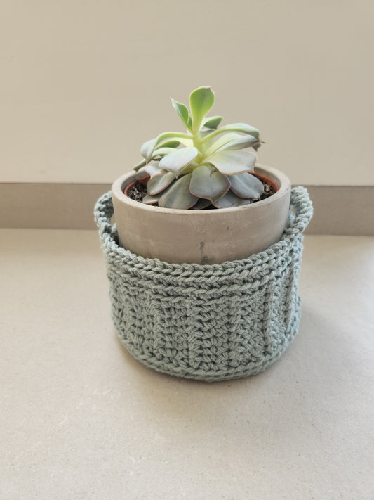 Lobelia Plant Holder Basket Crochet Pattern by Agat Rottman