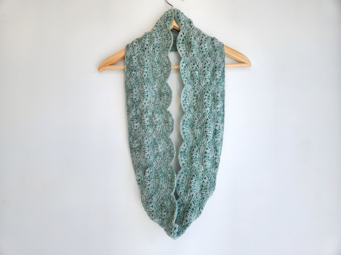 Clover Fan Infinity Scarf Crochet Pattern by Agat Rottman