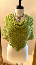 Load image into Gallery viewer, Fun Fresh Triangle Shawl Crochet PDF Pattern by Victoria Pietz
