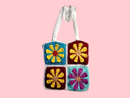 Retro Daisy Granny Square Crochet Tote Bag Pattern by Helencraftcrochet