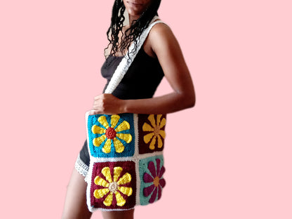 Retro Daisy Granny Square Crochet Tote Bag Pattern by Helencraftcrochet