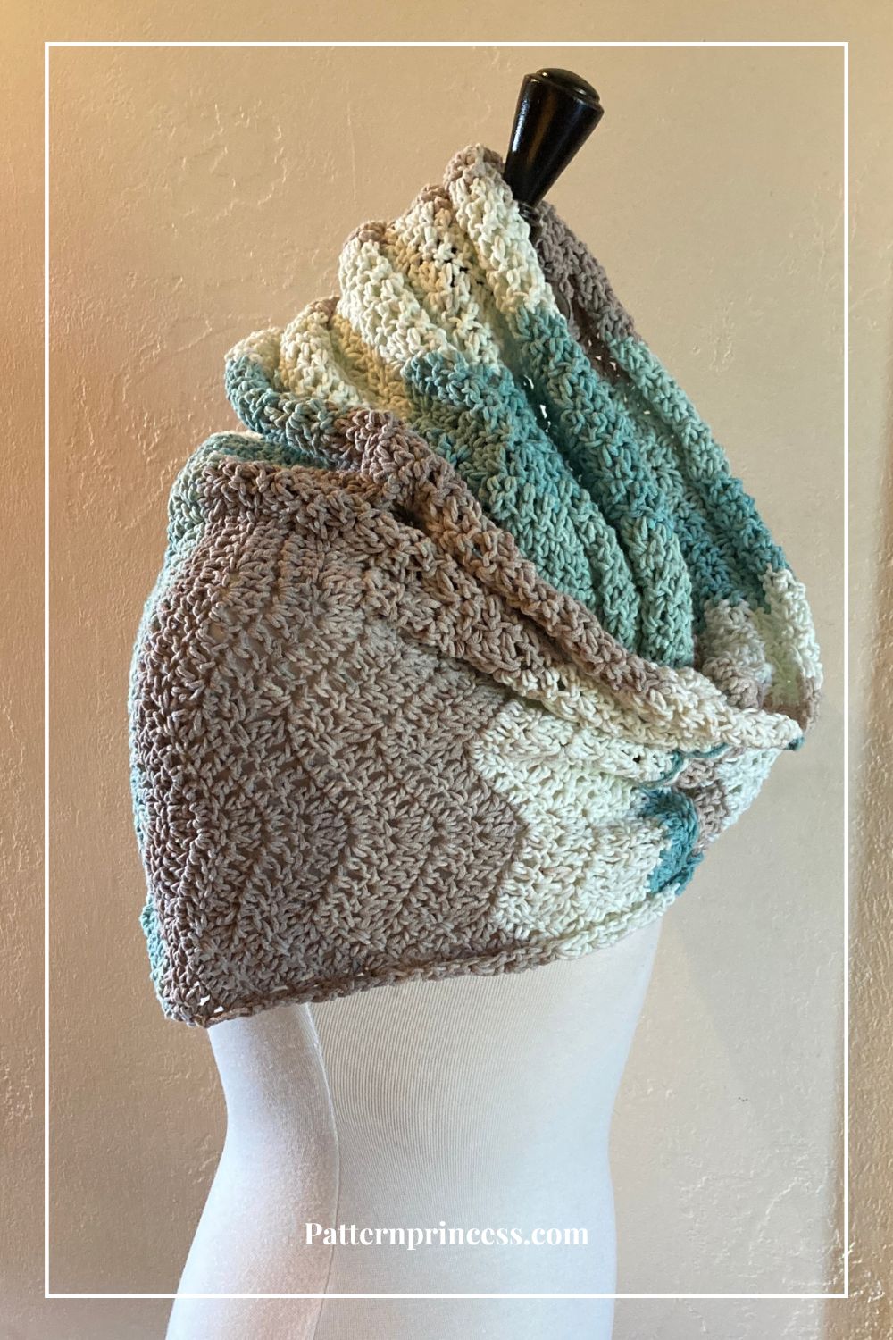 Easy Crochet Snood Infinity Scarf Crochet Pattern by Victoria Pietz