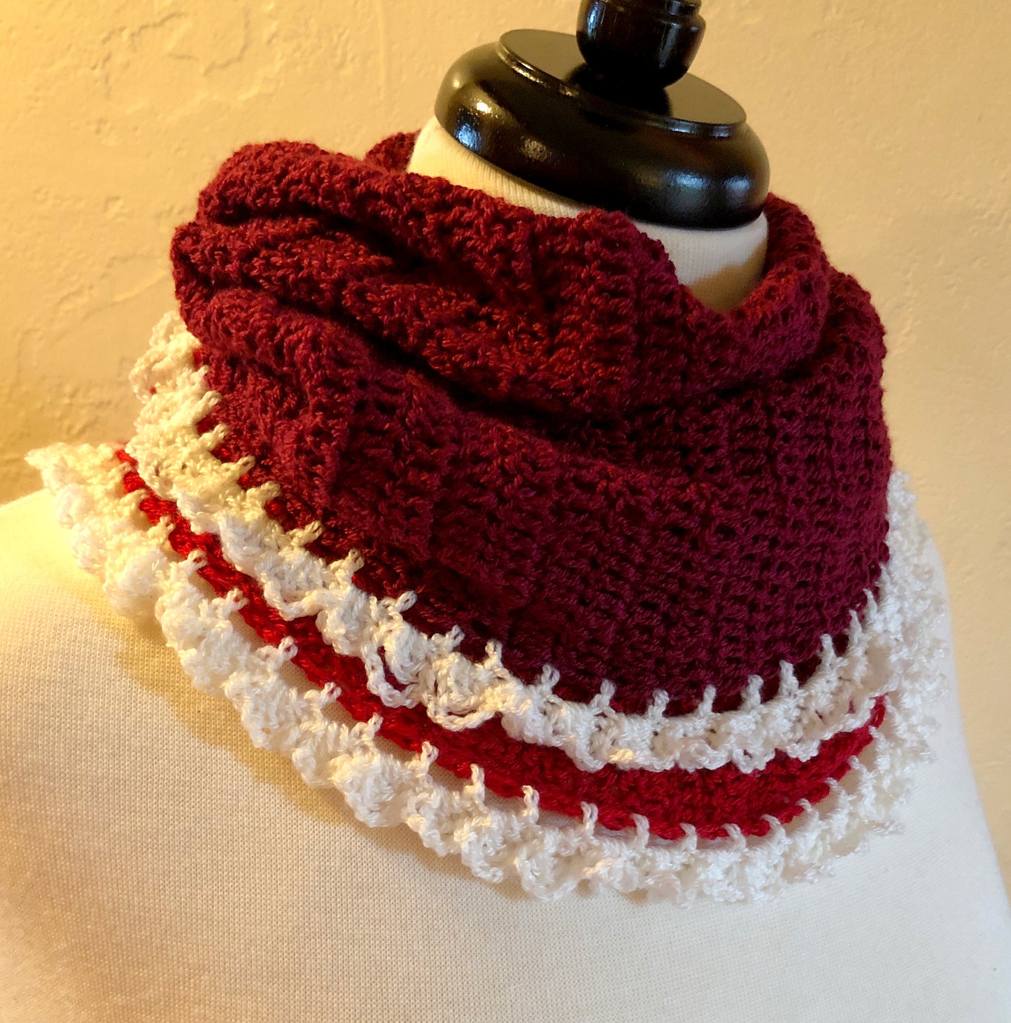 Mrs. Claus Shawl  Easy Crochet Pattern by Victoria Pietz