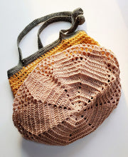 Load image into Gallery viewer, Acorn Market Bag Crochet PDF Pattern by Raine Eimre
