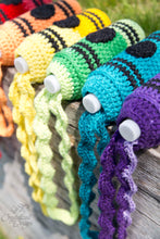 Load image into Gallery viewer, Crayon Water Bottle Cozy Crochet PDF Pattern by Crystal Bucholz
