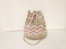Load image into Gallery viewer, Chevron Bucket Bag Crochet PDF Pattern by Agat Rottman
