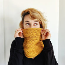 Load image into Gallery viewer, Cobblestone Path Cowl PDF Crochet Pattern by Agat Rottman
