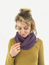 Load image into Gallery viewer, Rambling Roses Infinity Scarf Crochet Pattern by Agat Rottman

