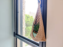 Load image into Gallery viewer, Suzette Hanging Basket Crochet Pattern by Agat Rottman
