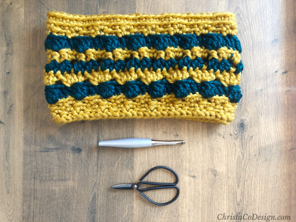 Monte Cowl Crochet Pattern by Crystal Marin