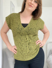 Load image into Gallery viewer, Verona Tee Crochet PDF Pattern by Hannah Cross
