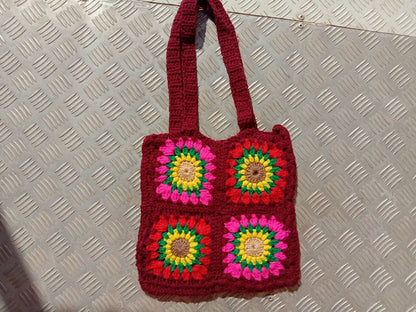 Crochet granny square tote bag Crochet Pattern by Helena Mathias