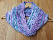 Load image into Gallery viewer, Sea Breeze Infinity Scarf Crochet PDF Pattern by Agat Rottman
